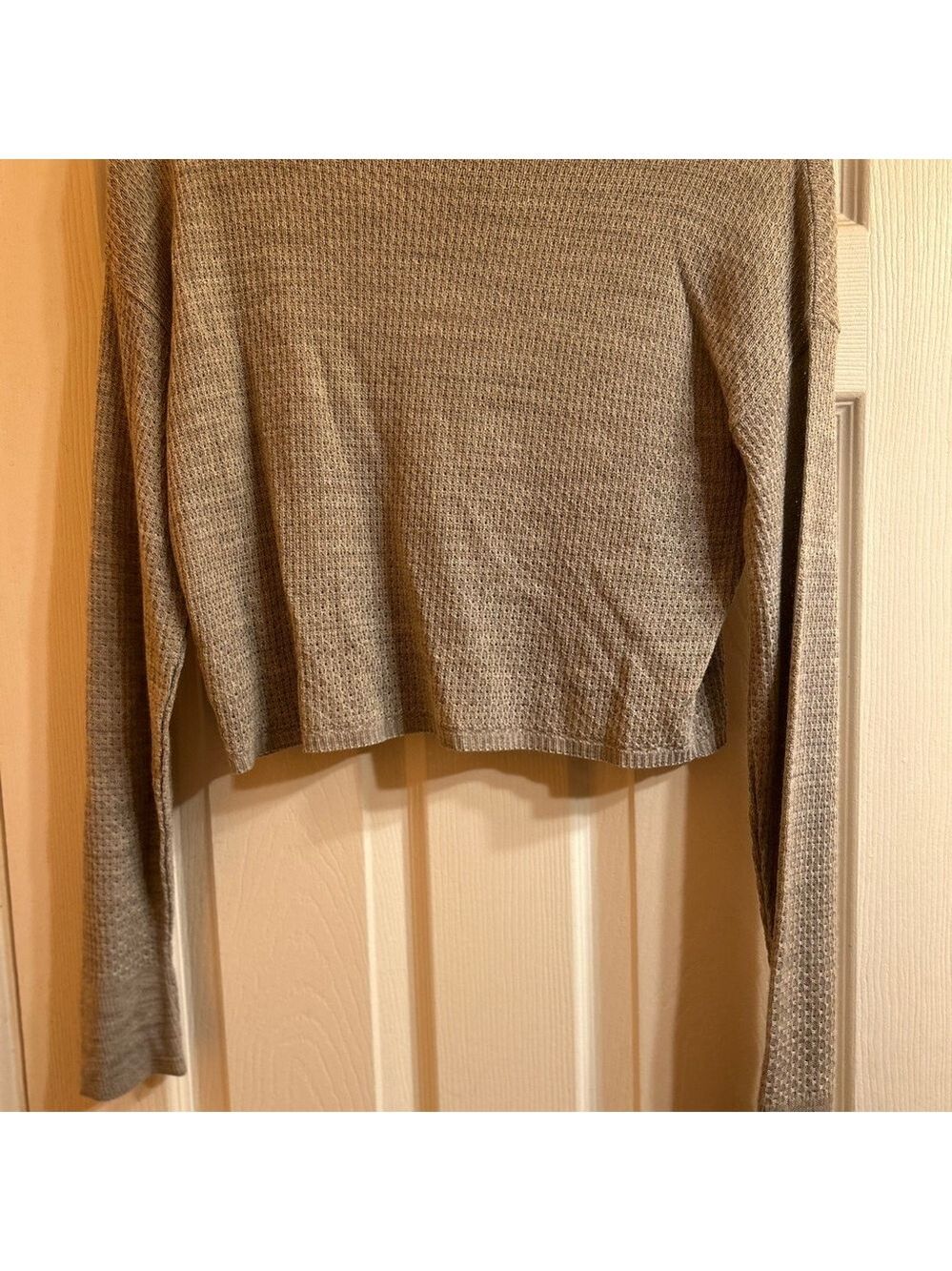NWT- Abound grey waffle knit thin sweater - Picture 4 of 4